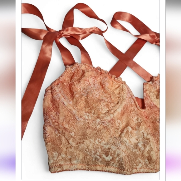 URBAN OUTFITTERS Out From Under COQUETTE Pink Cream Lace Corset Top Bow Straps - Picture 10 of 11